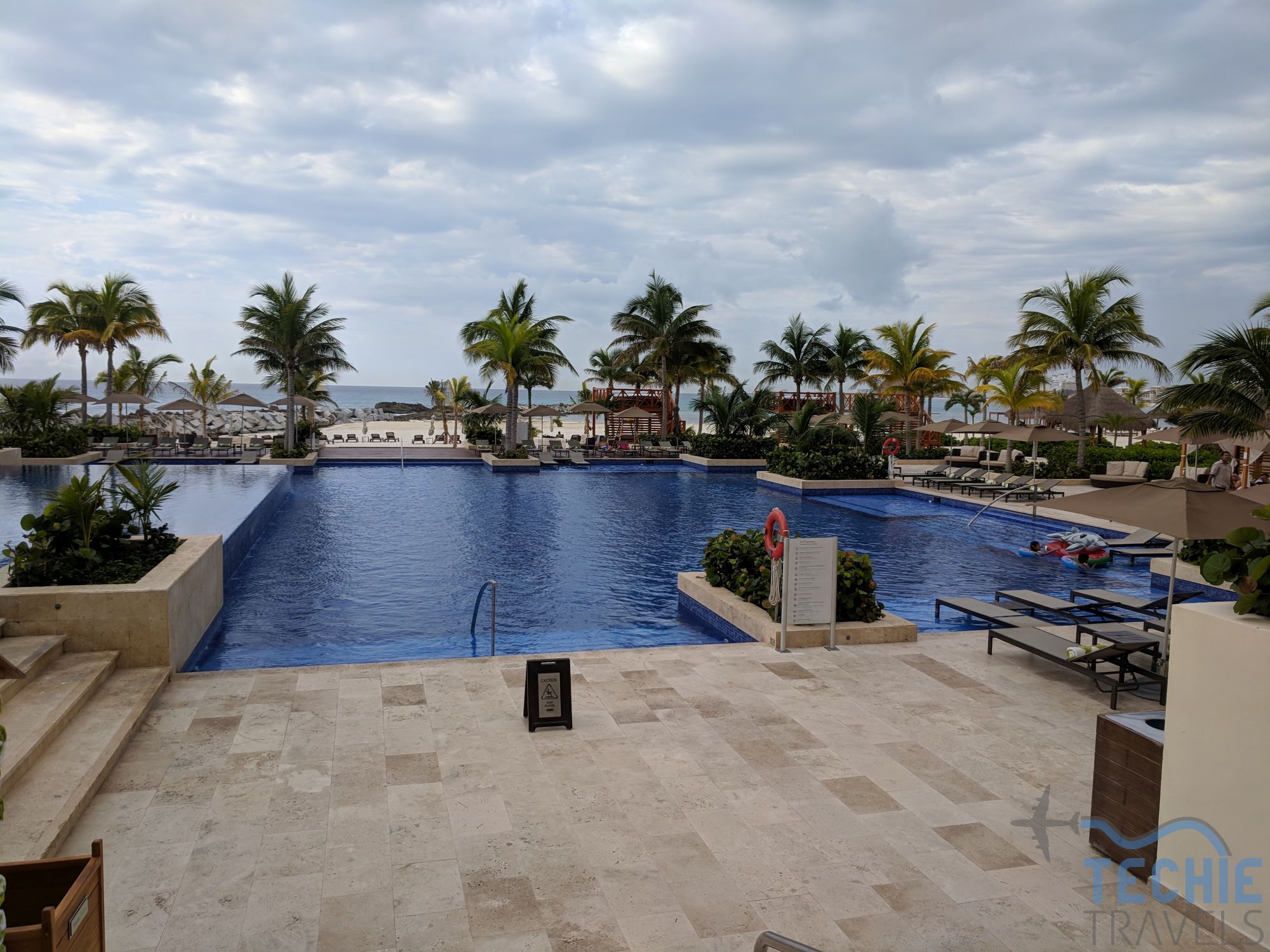 hyatt ziva cancun club